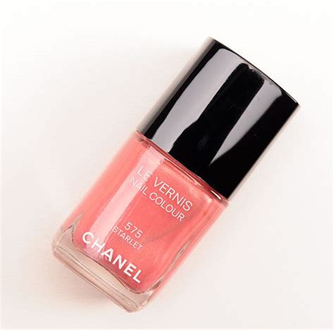 Chanel Provocation and Starlet Le Vernis Reviews, Photos